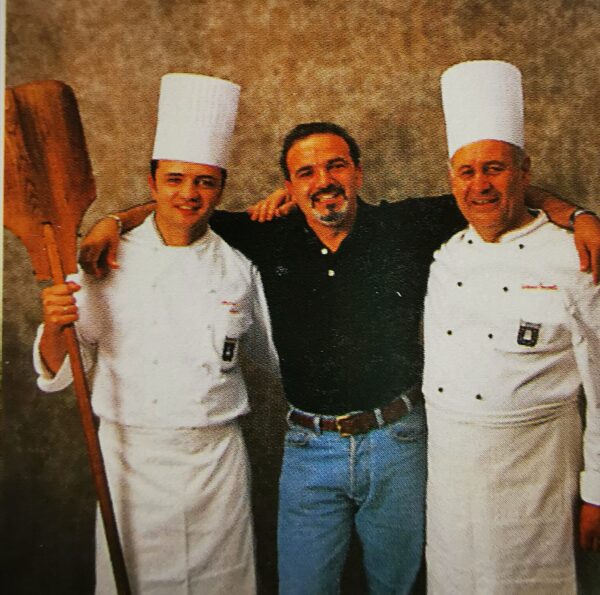 Rossano Boscolo con Stefano Laghi e Teresio Busnelli durante la lavorazione del libro Torte da Forno e Biscotti